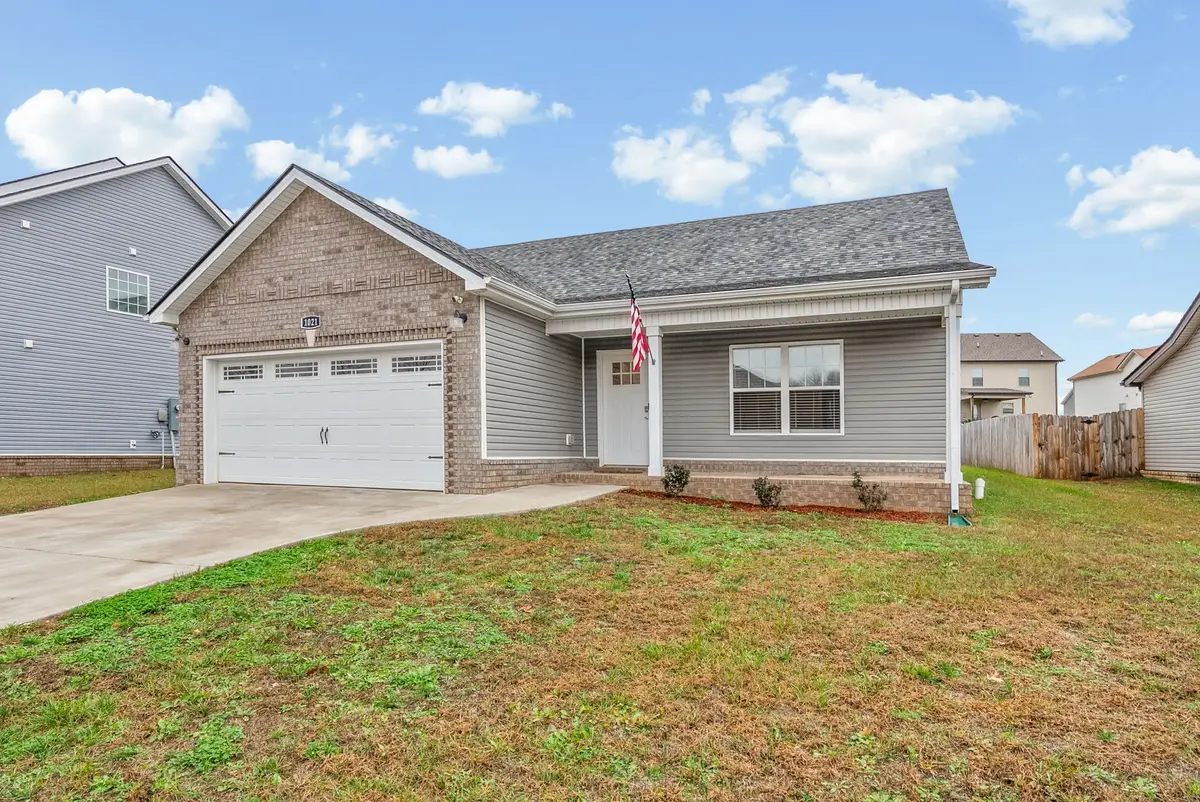 1021 Whitney Dr, Clarksville, TN 37042 - #1