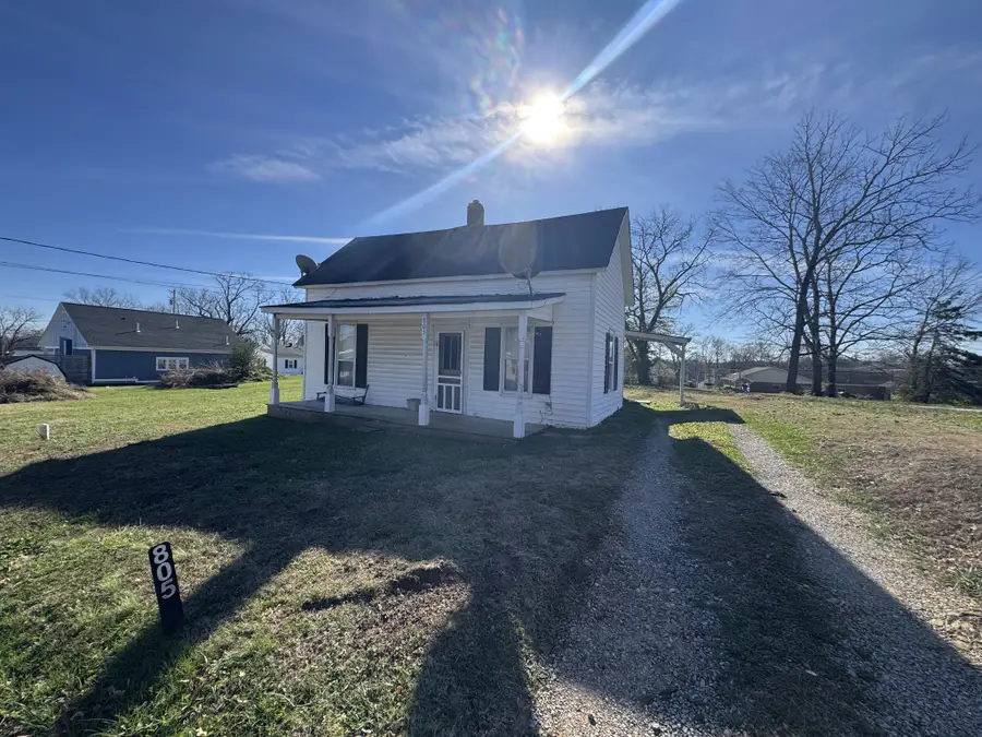 805 W 2nd St, Dickson, TN 37055 - Image #2