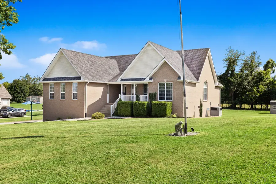 1014 Somerville Dr, Cottontown, TN 37048 - Image #2