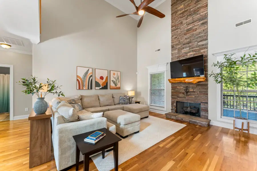 520 Amberly St, Murfreesboro, TN 37129 - #3