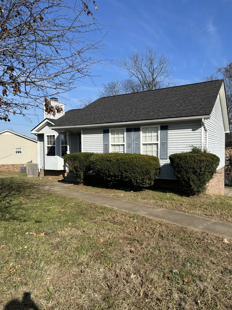 586 Somerset Ln, Clarksville, TN 37042 - #2
