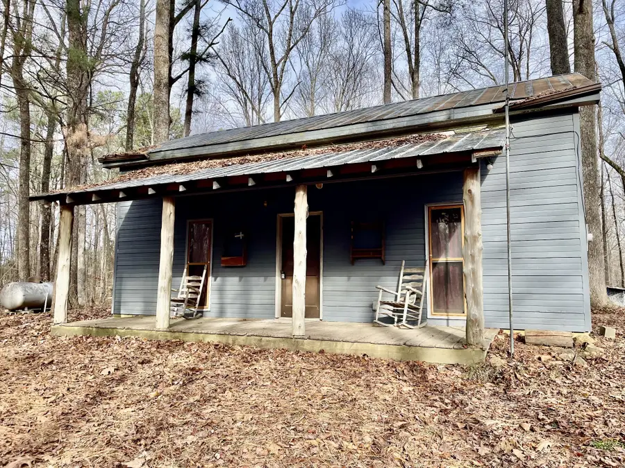 84 Granny Pratt Ln, Belvidere, TN 37306 - Image #2