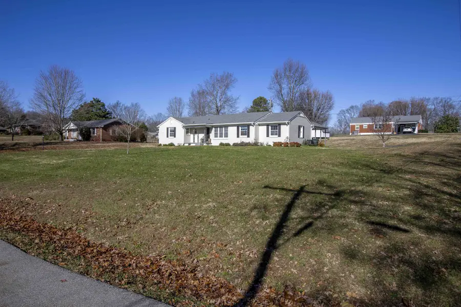 305 Hillview Dr, Dickson, TN 37055 - Image #3