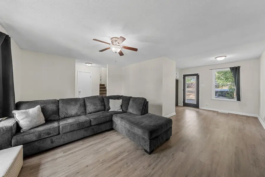 2079 Skyview Cir, Clarksville, TN 37042 - #3