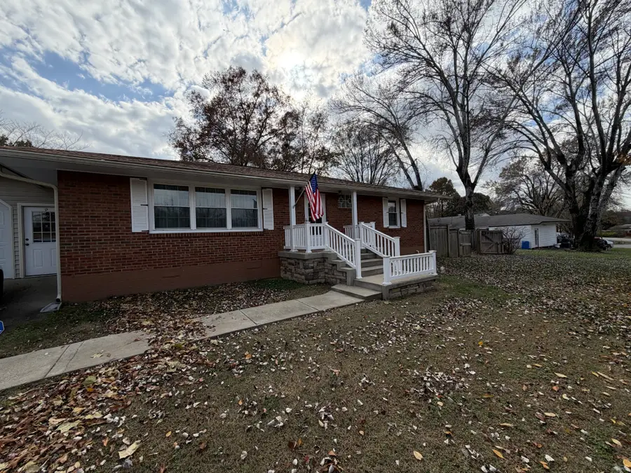 204 Park Ln, Clarksville, TN 37042 - #3