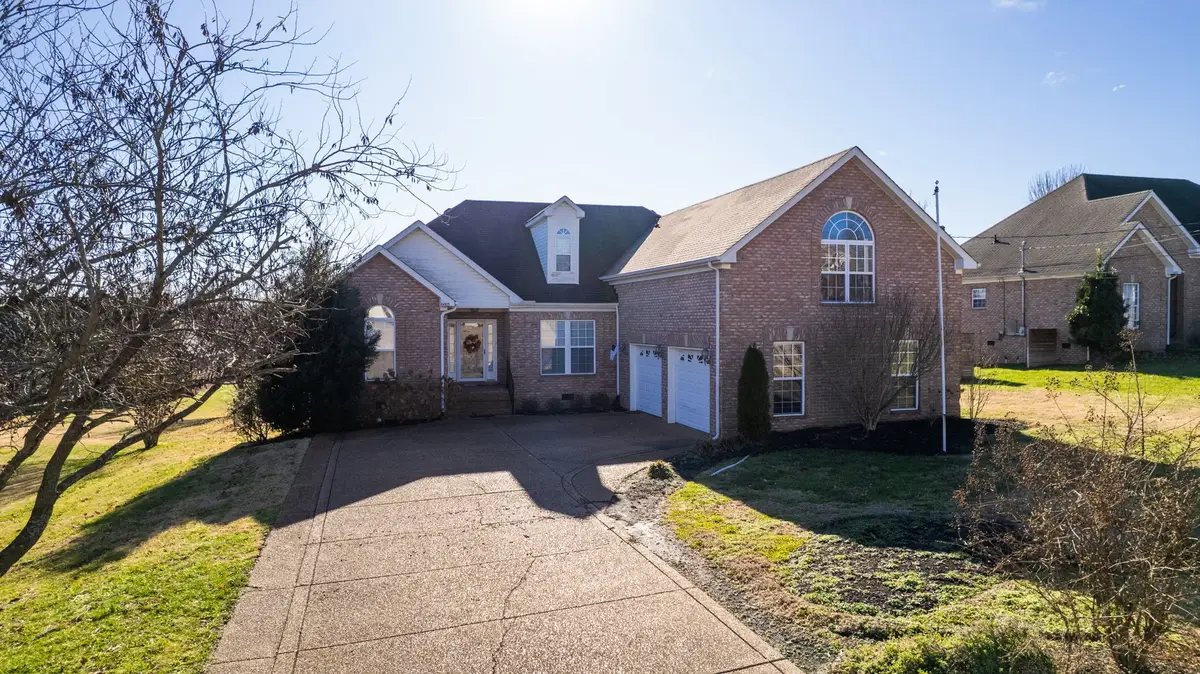 6003 Quincy Ct, La Vergne, TN 37086 - Image #1