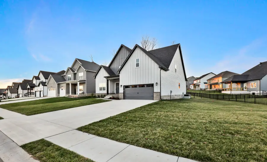 1758 Oak Forest Dr, Clarksville, TN 37043 - #3