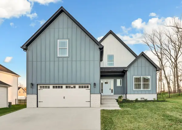 994 Alton Dr, Clarksville, TN 37043