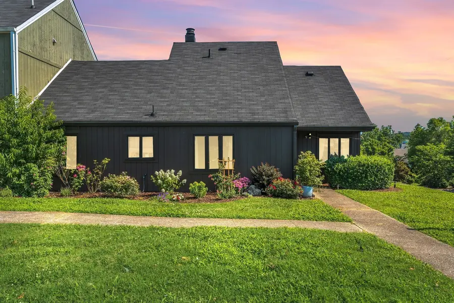 210 Raintree Dr, Hermitage, TN 37076 - #2