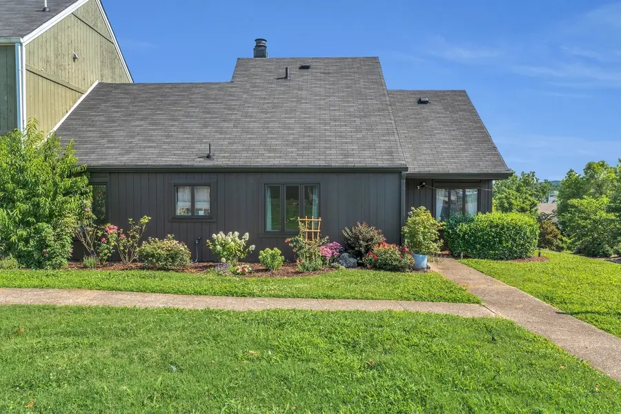 210 Raintree Dr, Hermitage, TN 37076 - #3