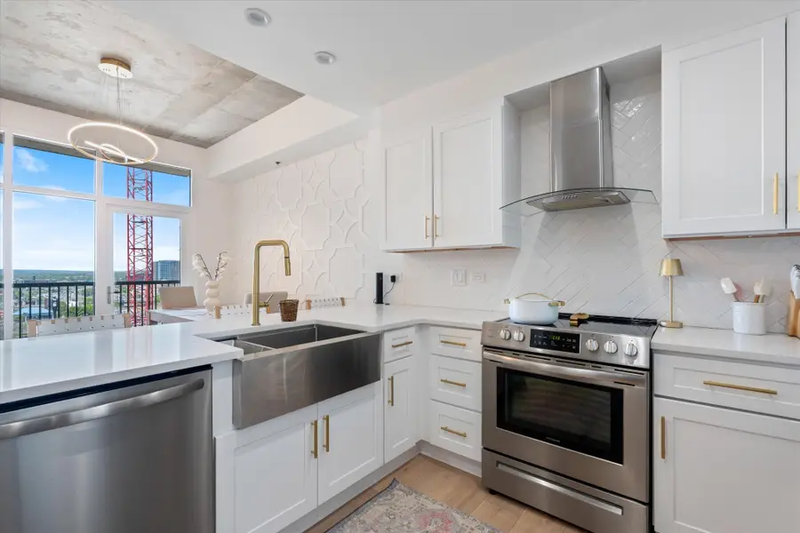 1510 Demonbreun St #807, Nashville, TN 37203 - Image #2