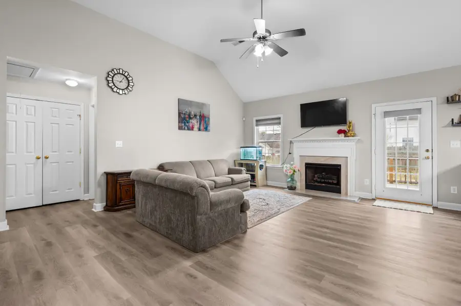 2601 Danbury Cir, Spring Hill, TN 37174 - Image #2