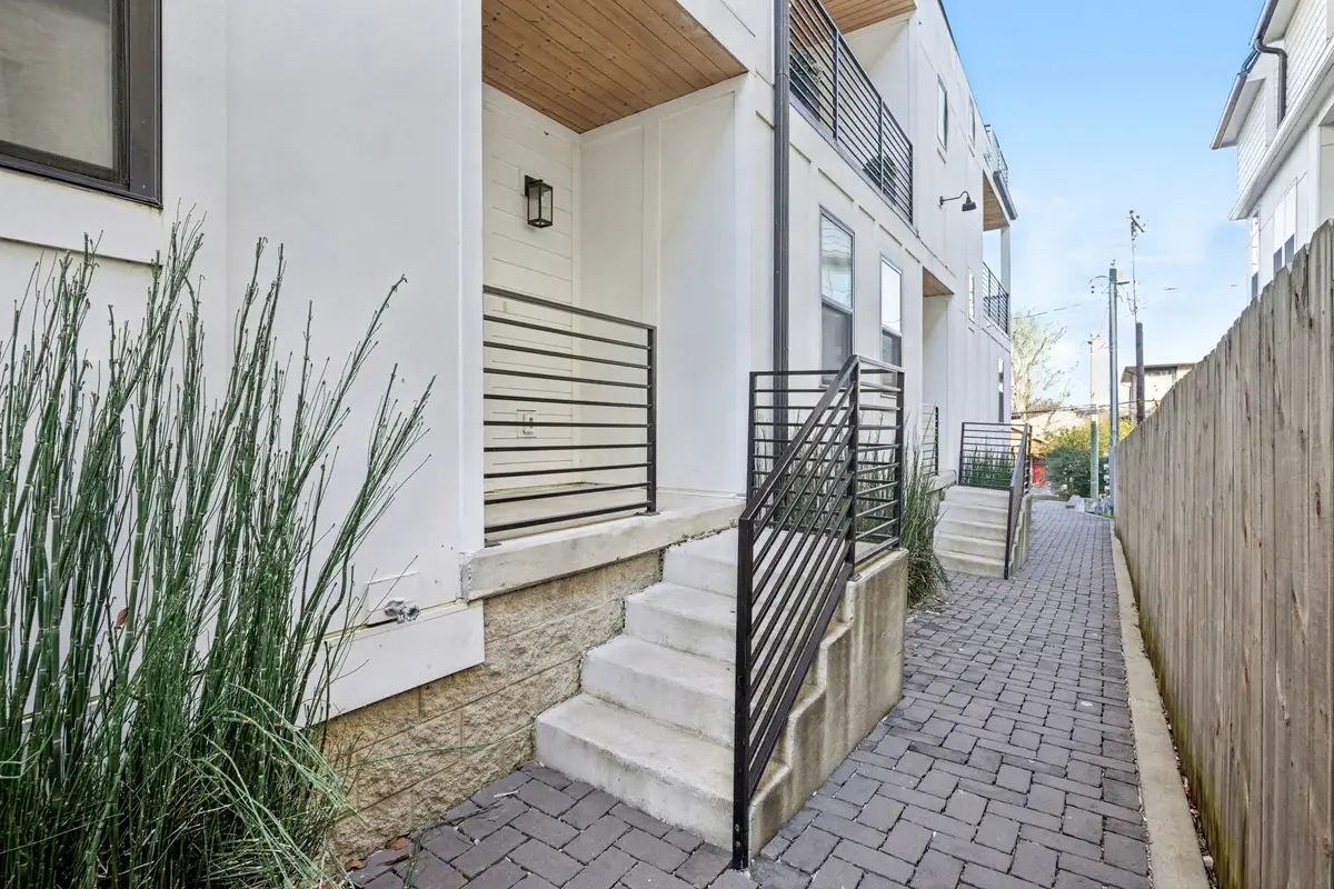 208 N 9th St #3, Nashville, TN 37206 - Image #1