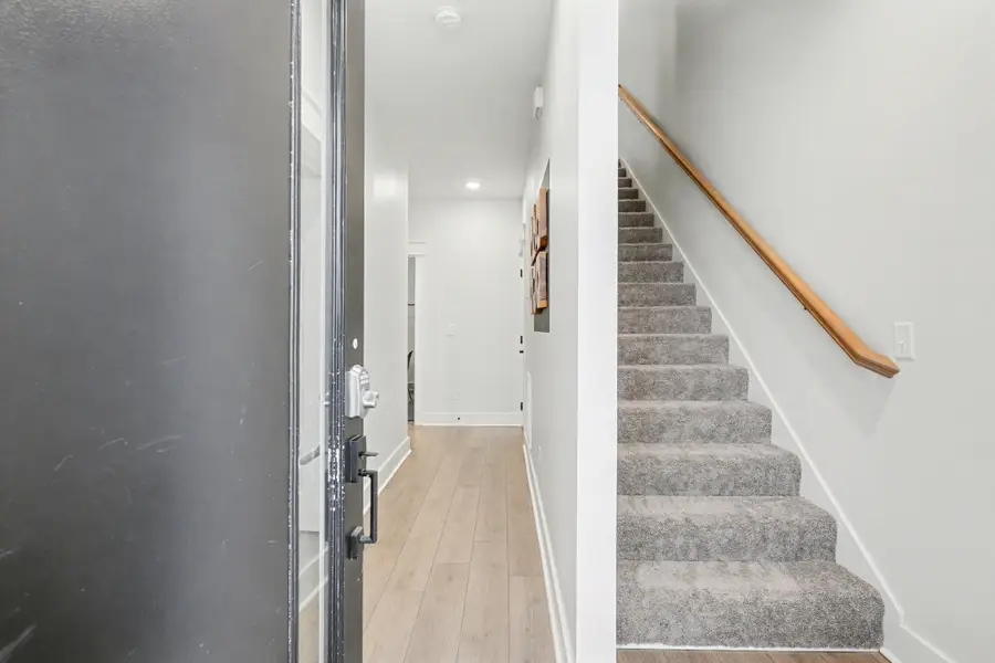 208 N 9th St #3, Nashville, TN 37206 - Image #3