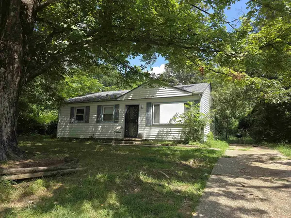 3296 Madewell St, Memphis, TN 38127