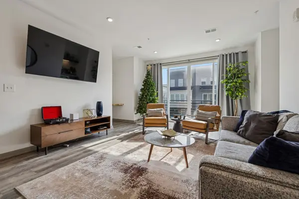 2004 Edison Park Ln, Nashville, TN 37209