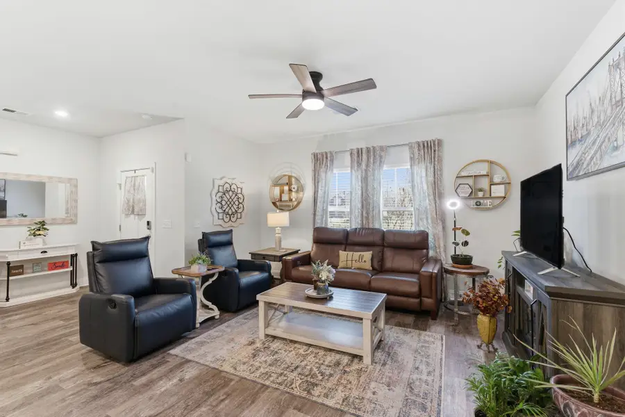 1103 Fairmont Ln, Lebanon, TN 37087 - Image #2