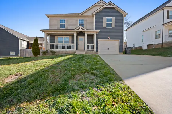 1385 Sussex Dr, Clarksville, TN 37042