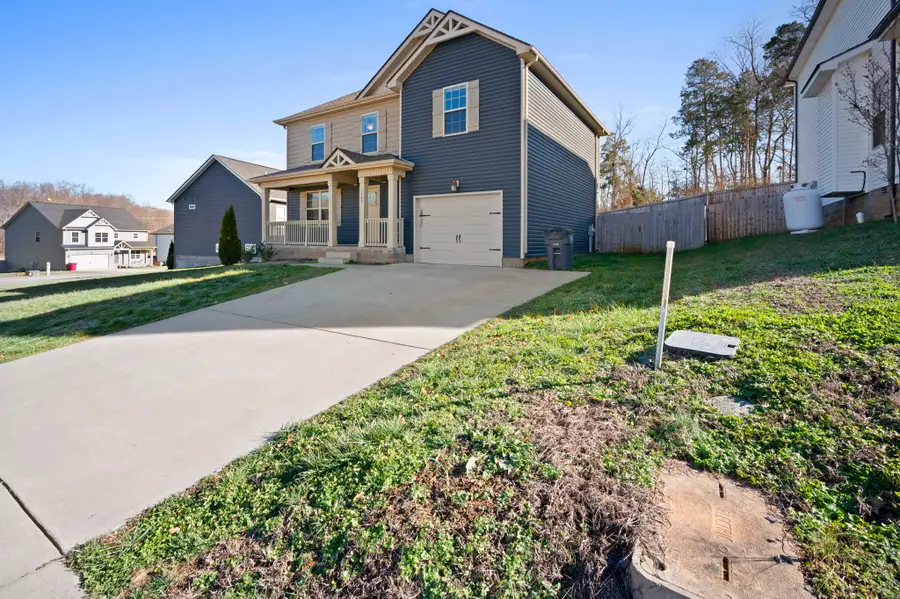 1385 Sussex Dr, Clarksville, TN 37042 - #3