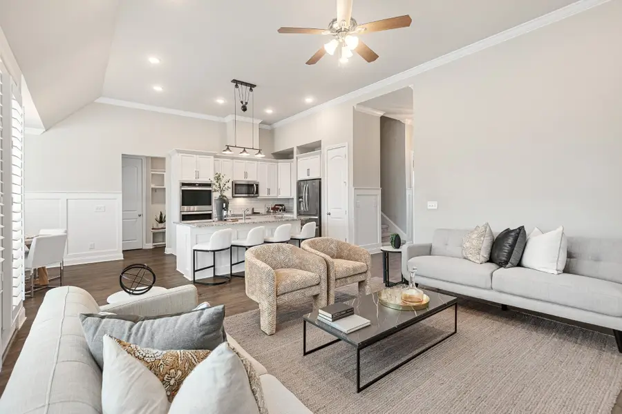 6449 Desmond Ave, Murfreesboro, TN 37128 - #2