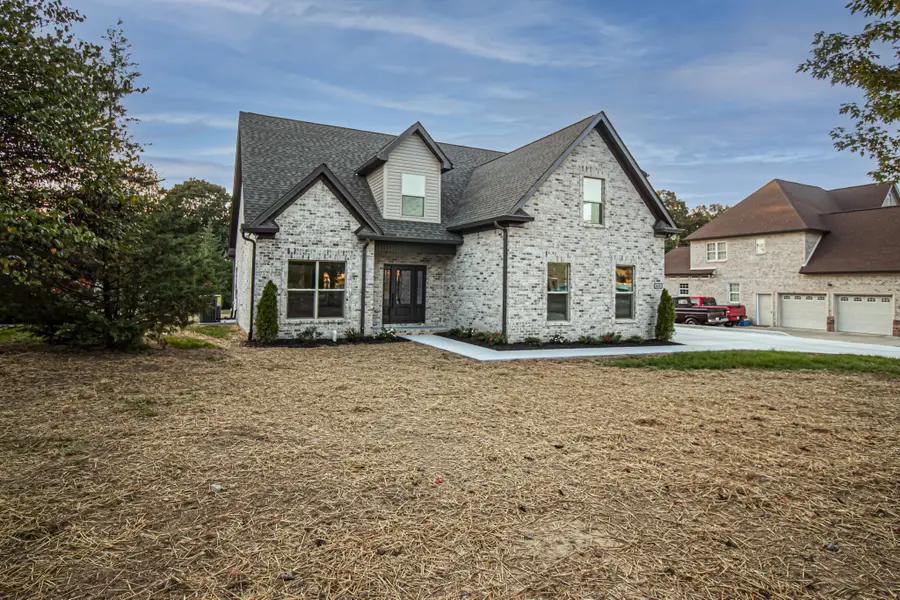 835 Lexington Cir, Manchester, TN 37355 - Image #2