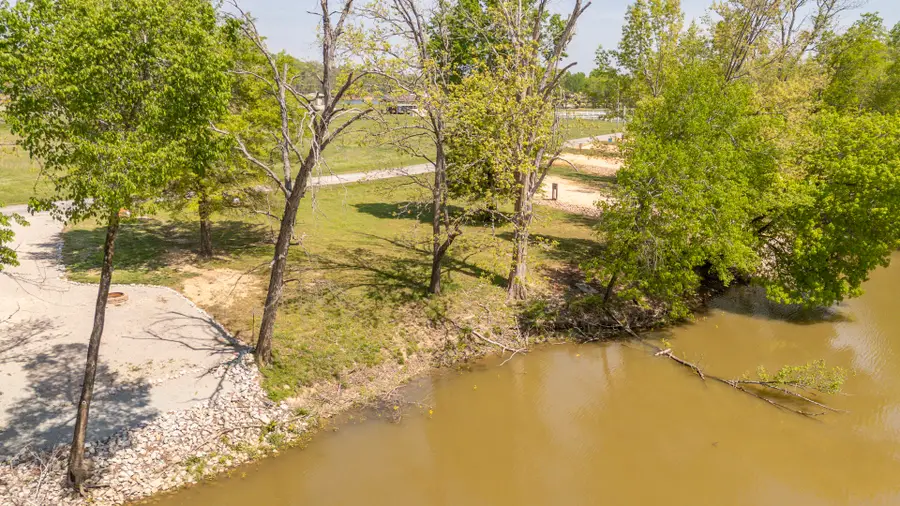 328 Duck Blind Rd, Clifton, TN 38425 - #3