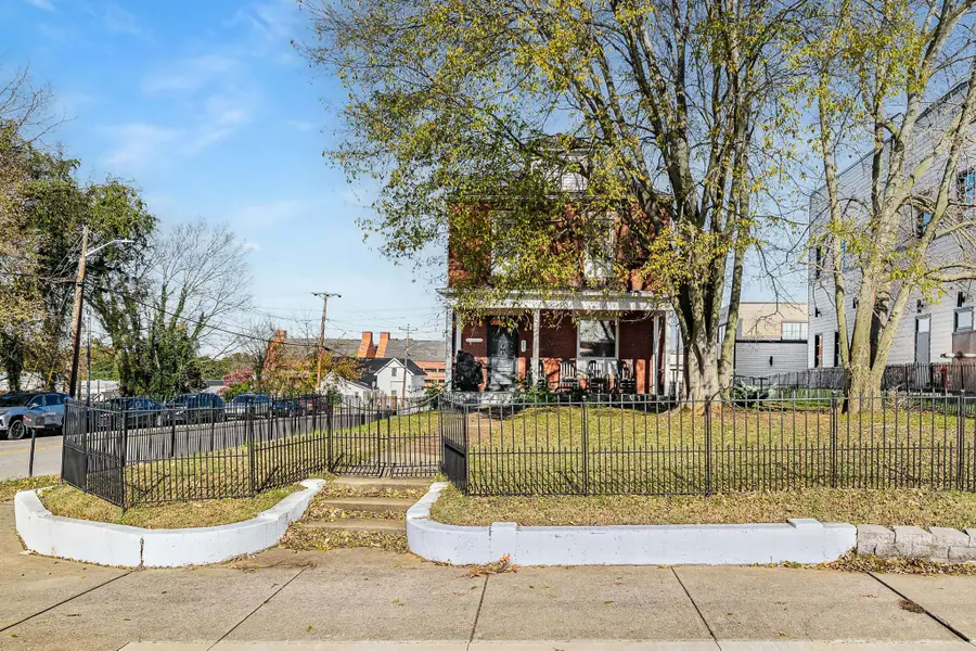 801 Franklin St, Clarksville, TN 37040 - #3