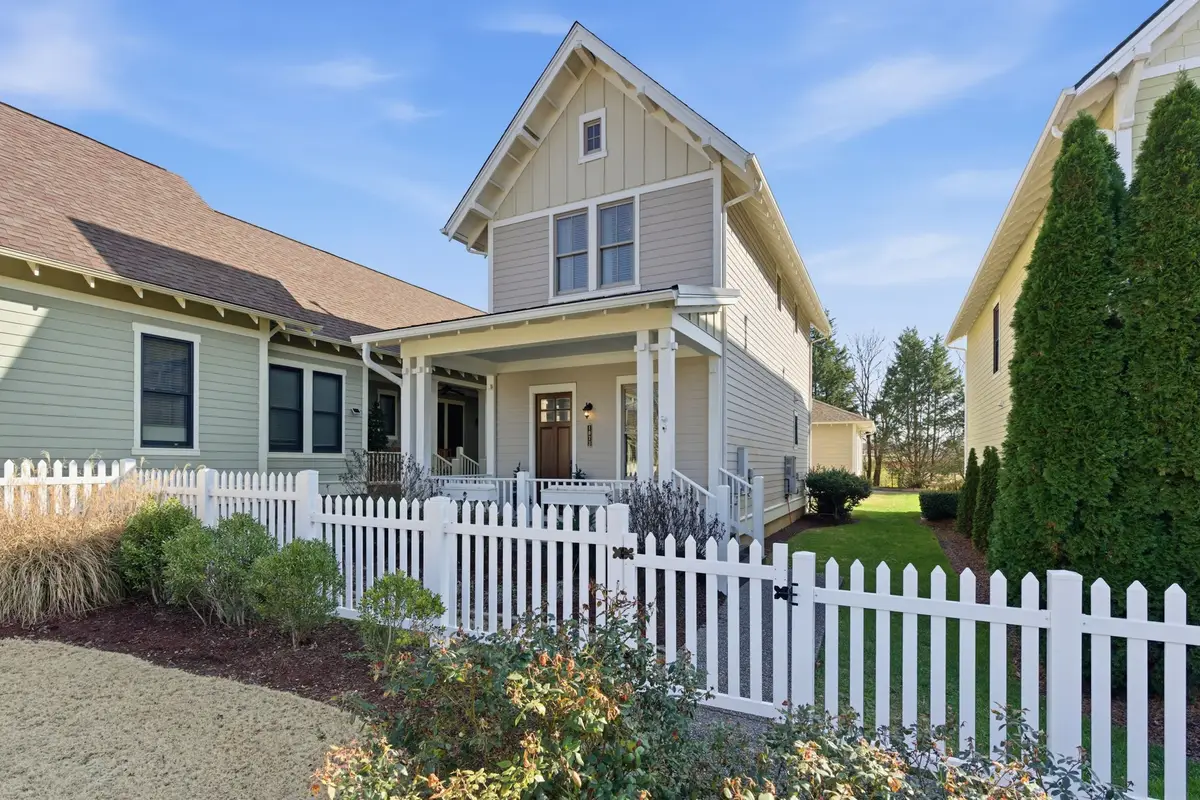 1073 Rochelle Ave, Thompsons Station, TN 37179 - Image #1