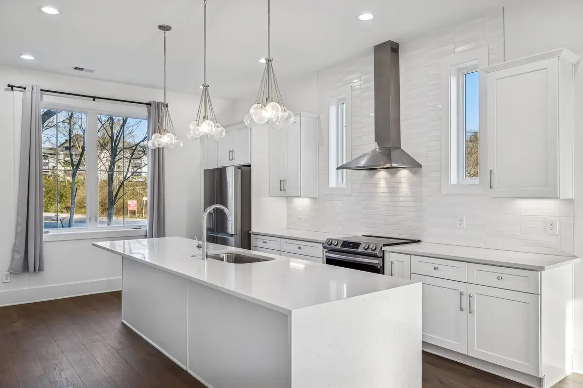 2050 Mckinley St, Nashville, TN 37207 - Image #1