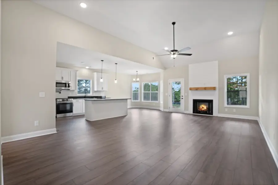 502 N Halifax Ct, Clarksville, TN 37040 - #2