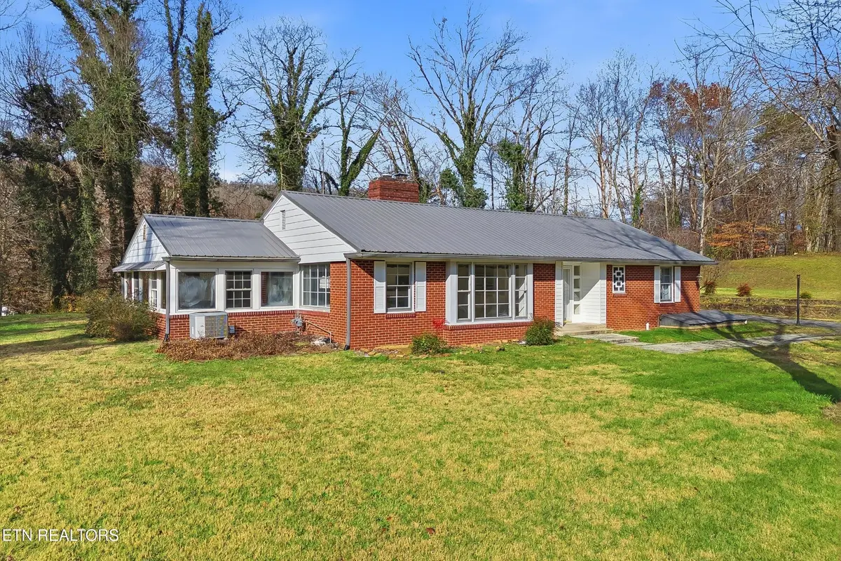 3461 Lake City Hwy, Rocky Top, TN 37769 - Image #1