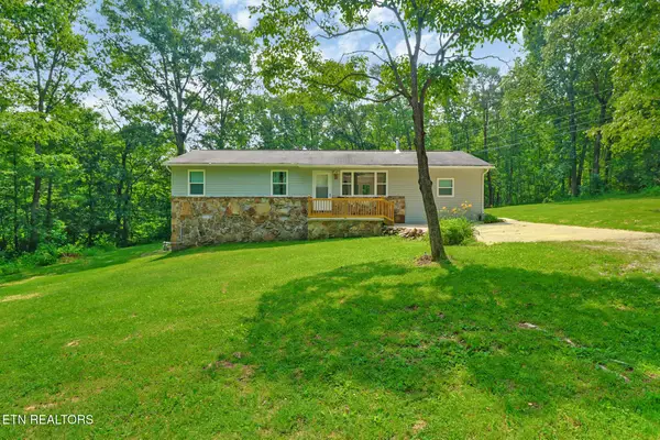 484 Kerrigan Rd, Crossville, TN 38555
