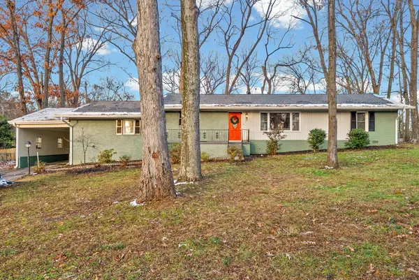 120 N Sunset Cir, Hopkinsville, KY 42240