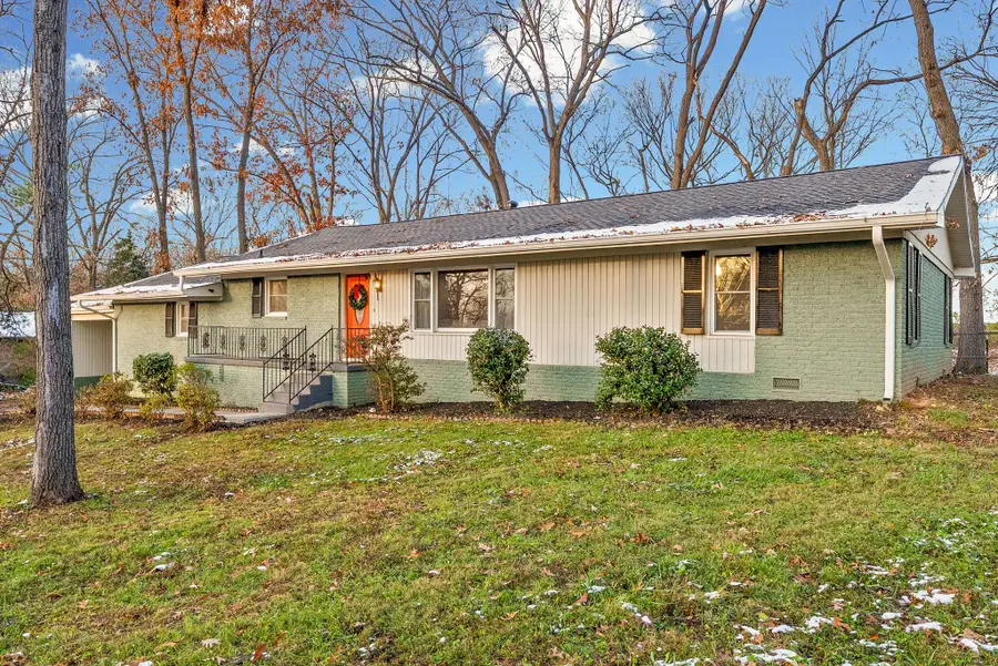 120 N Sunset Cir, Hopkinsville, KY 42240 - Image #2