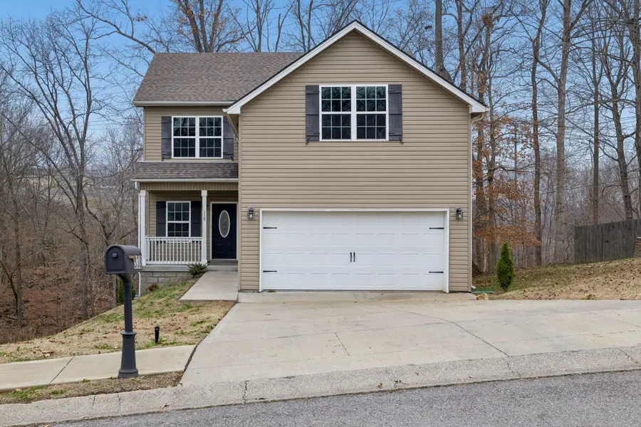 338 Chalet Cir, Clarksville, TN 37040 - Image #2