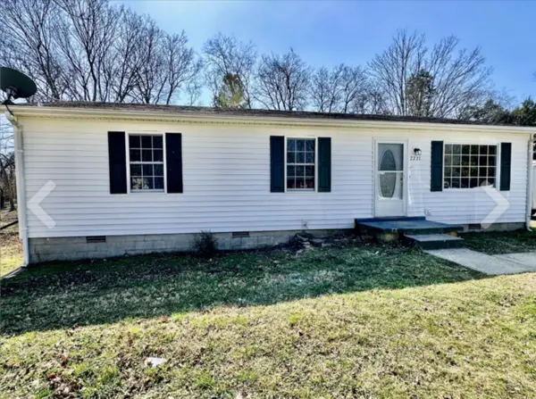 2221 Dominion Dr, Murfreesboro, TN 37129