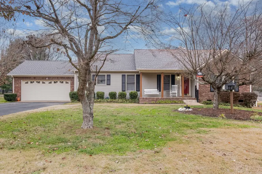 913 Bedford Pl, Columbia, TN 38401 - Image #2