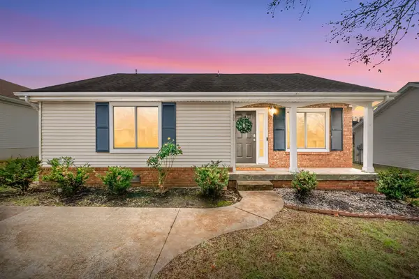 90 Grassmire Dr, Clarksville, TN 37042