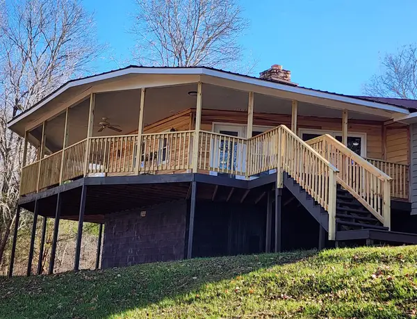 440 Deer Creek Rd, Linden, TN 37096