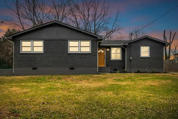 2704 Mckeige Dr, Nashville, TN 37214