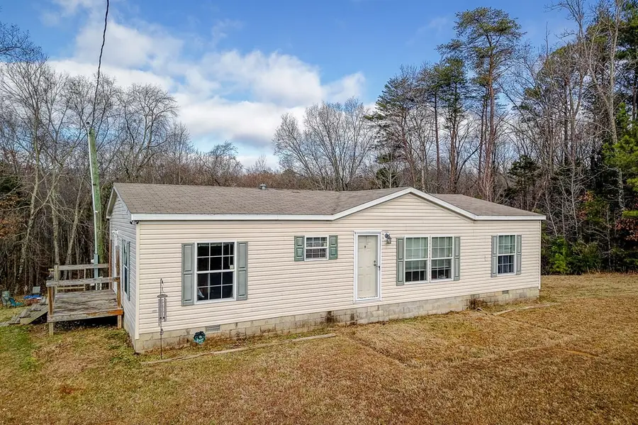 582 Doug Luna Rd, Walling, TN 38587 - Image #2