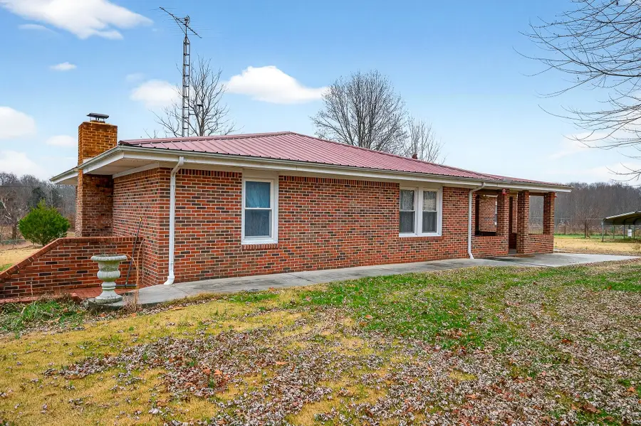 850 Wesley Chapel Rd, Sparta, TN 38583 - Image #2