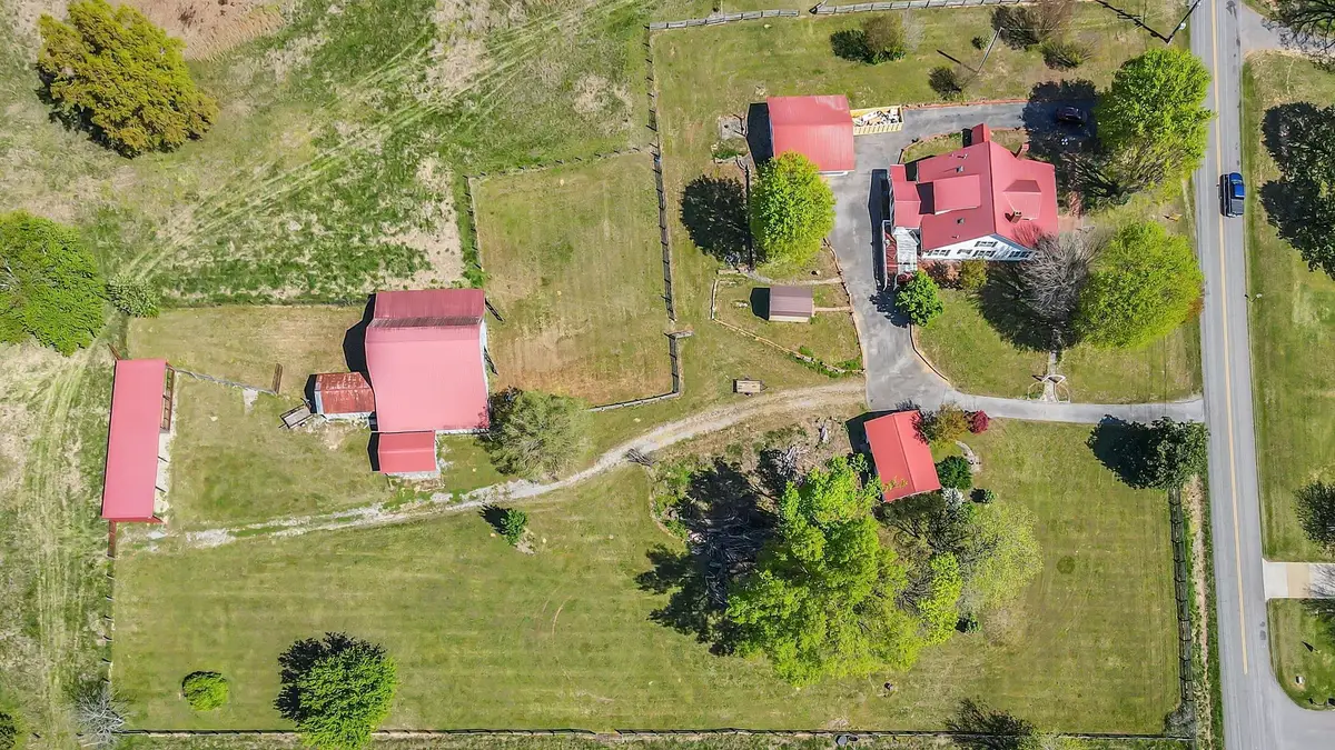 63 Old Huntsville Rd, Fayetteville, TN 37334 - #1