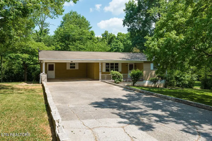 1940 Harris Rd, Knoxville, TN 37924 - Image #2