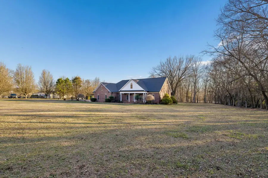 1366 Iron Bridge Rd, Columbia, TN 38401 - Image #2