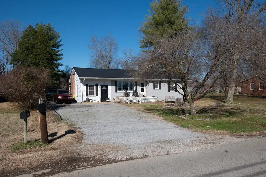417 Old Highway 31 E, Bethpage, TN 37022 - Image #3