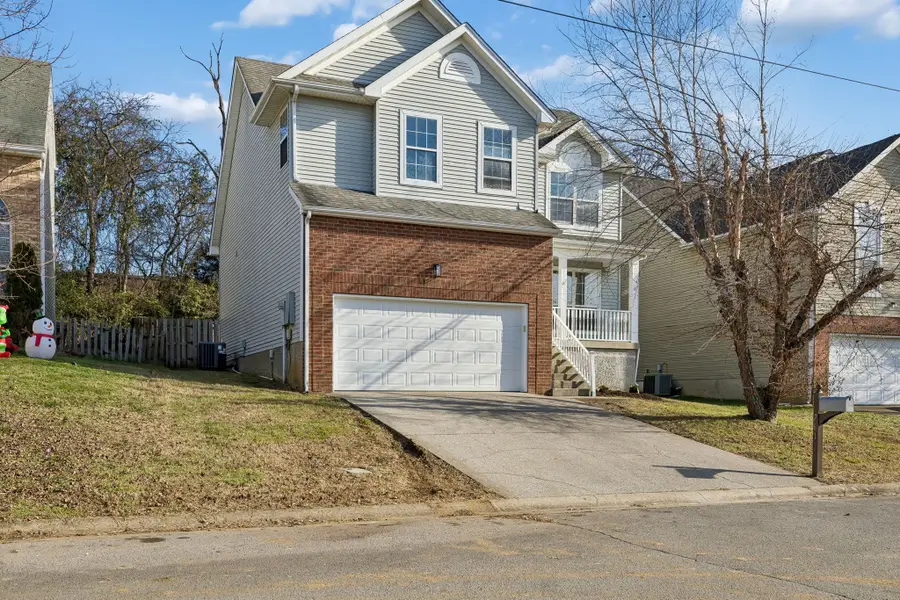 761 Sweetwater Cir, Old Hickory, TN 37138 - Image #2