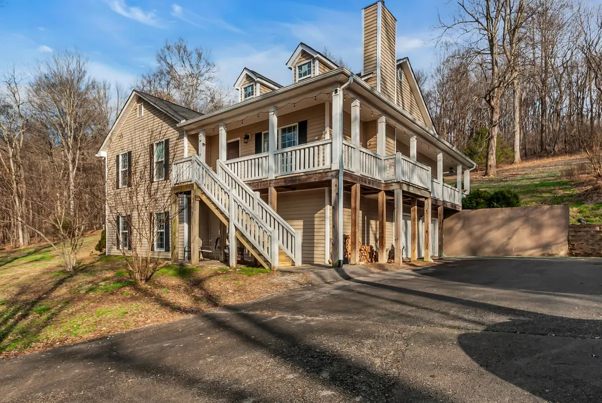 1210 Buckeye Rd, Fayetteville, TN 37334 - Image #1