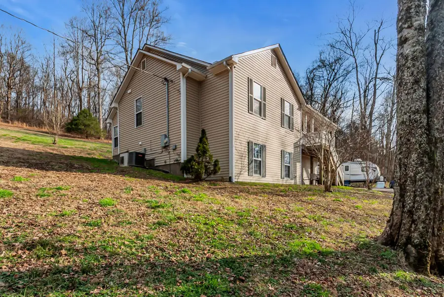 1210 Buckeye Rd, Fayetteville, TN 37334 - Image #3