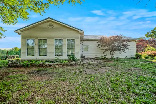 2000 Myers Cove Rd, McMinnville, TN 37110